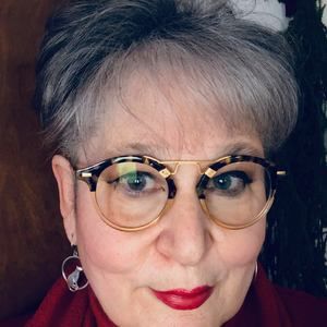 Meet your Posher, Beth